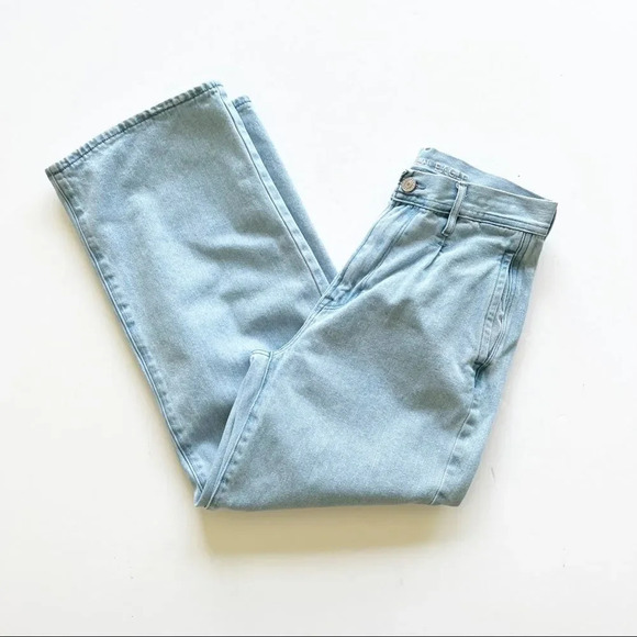 American Eagle Wide Leg Crop Light Blue Balloon‎ Waist Jeans Size 2 Light Wash - Picture 10 of 11